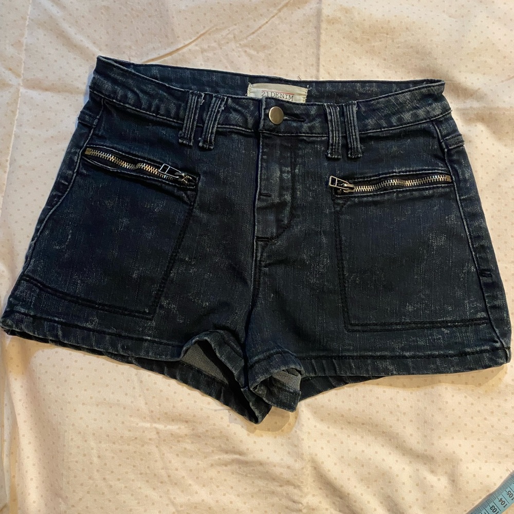 - 21 Denim Black Acid Wash Shorts Size 28